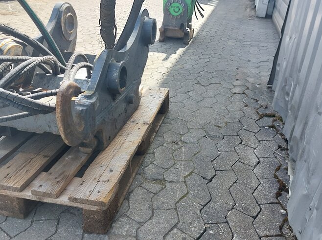 OilQuick Vollhydr. Schnellwechsler OQ70-55