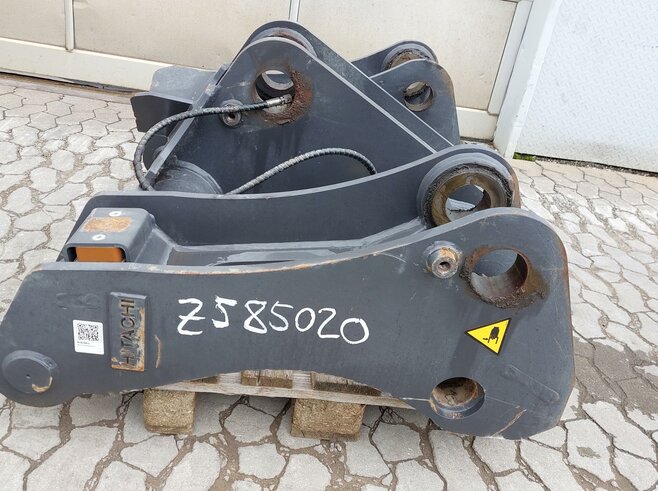 Hitachi Radlader Schnellwechsler Volvo Kl. 4