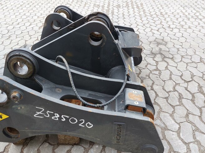 Hitachi Radlader Schnellwechsler Volvo Kl. 4