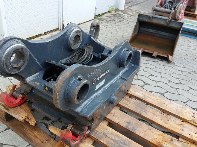 OilQuick Vollhydr. Schnellwechsler OQ70-55