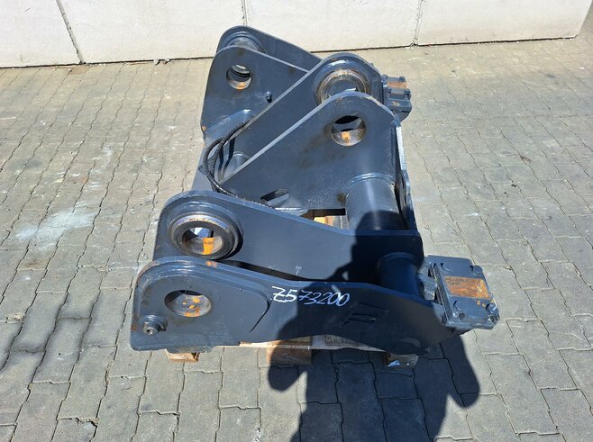 LRT Radlader Schnellwechsler Kl. 4