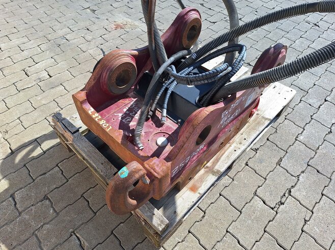OilQuick Vollhydraulischer Schnellwechsler OQ70-55