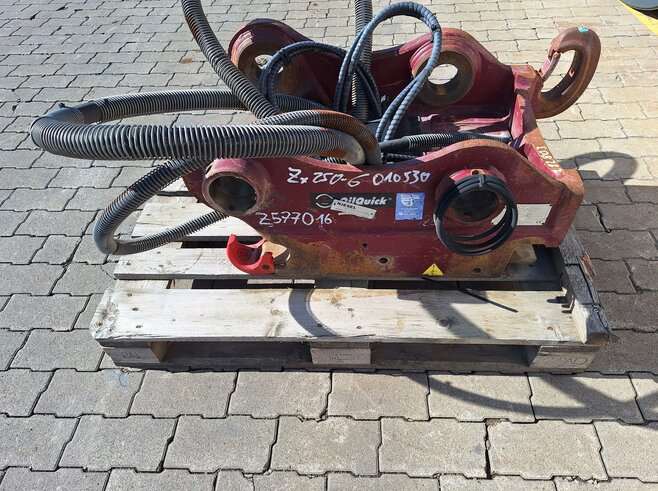 OilQuick Vollhydraulischer Schnellwechsler OQ70-55