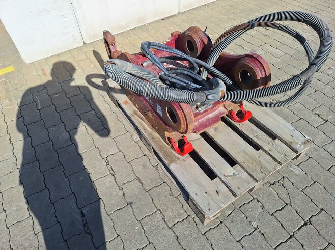 OilQuick Vollhydraulischer Schnellwechsler OQ70-55