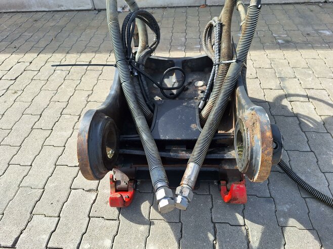 OilQuick  Vollhydraulischer Schnellwechsler OQ70-55