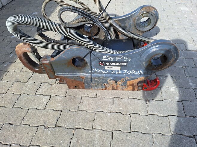 OilQuick  Vollhydraulischer Schnellwechsler OQ70-55