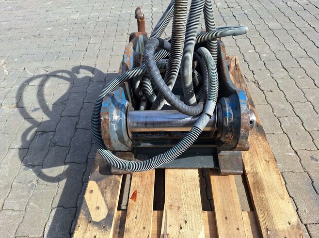 OilQuick Vollhydraulischer Schnellwechsler OQ70-55