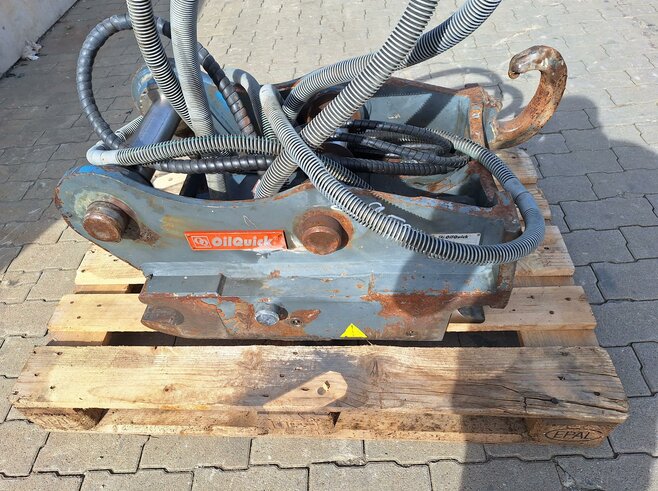 OilQuick Vollhydraulischer Schnellwechsler OQ70-55
