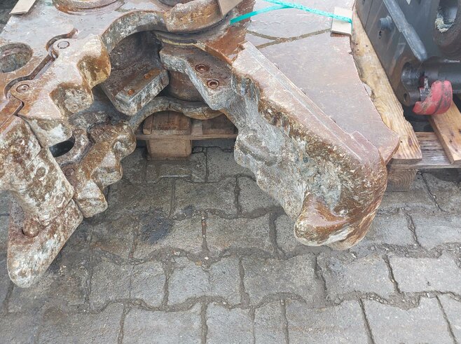 Demarec Betonpulverisierer DLP16