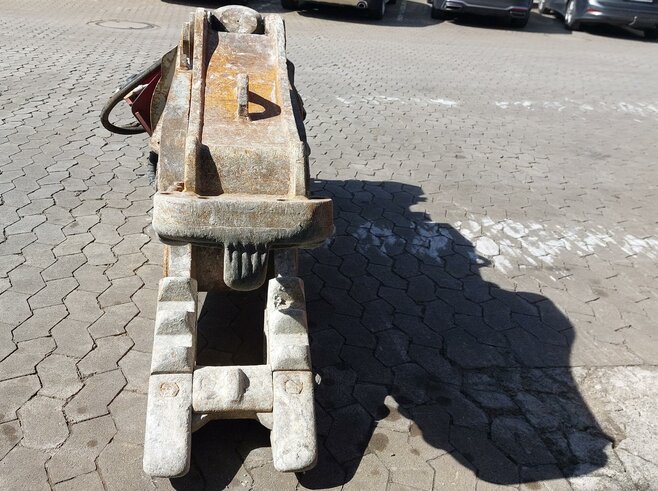 Demarec Betonpulverisierer DLP16