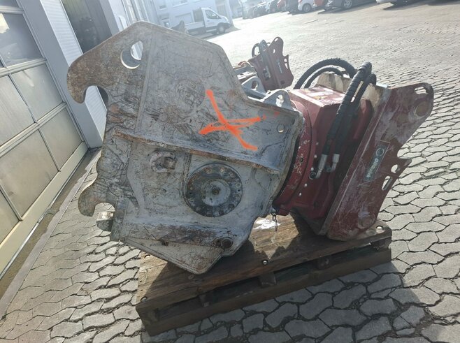 Demarec Komischere Joch MQP25Y