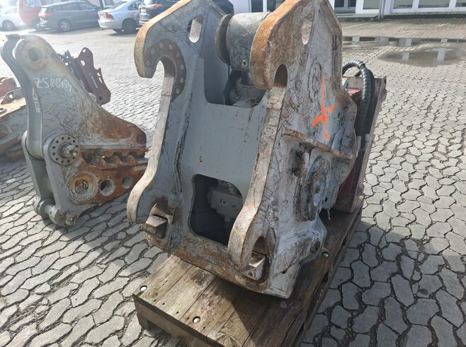 Demarec Komischere Joch MQP25Y