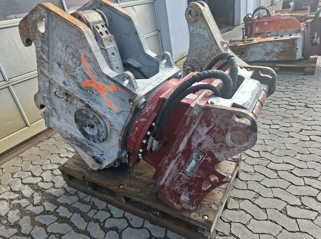 Demarec Komischere Joch MQP25Y