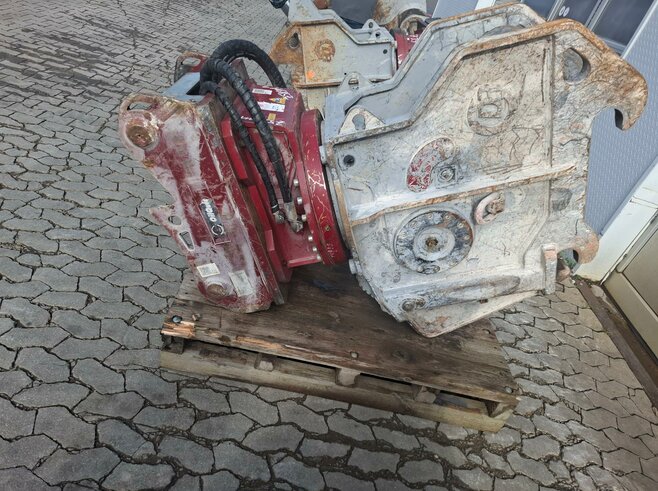 Demarec Komischere Joch MQP25Y