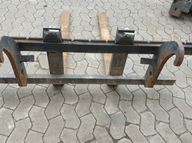 Hitachi Palettengabel 1100mm