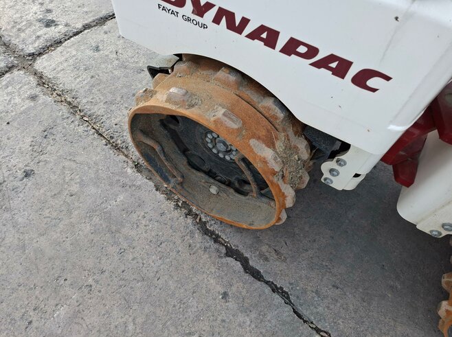 Dynapac Handwalze D.ONE