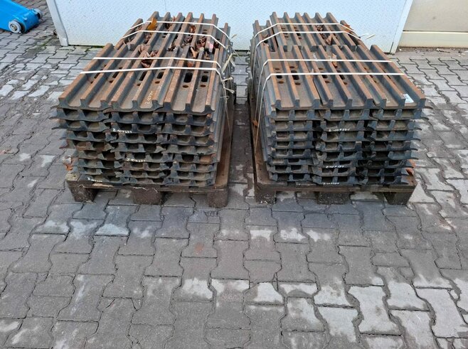 Hitachi Bodenplatten 600mm Dreisteg