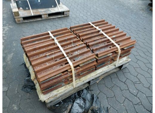 Hitachi Dreisteg Bodenplatte 600mm 