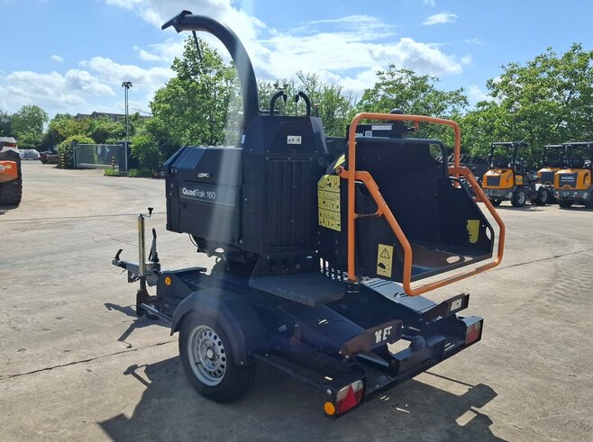 GreenMech Quadtrak Häcksler 160D