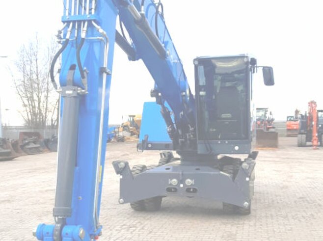 Fuchs MHL320 F