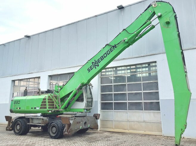 Sennebogen 830