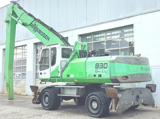 Sennebogen 830