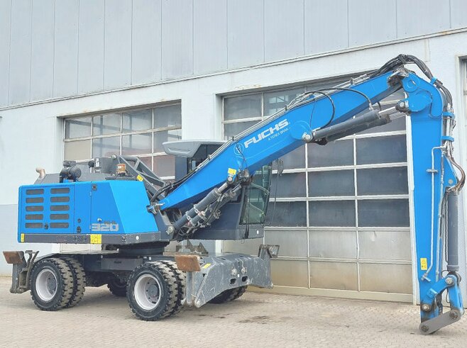 Fuchs MHL320 F