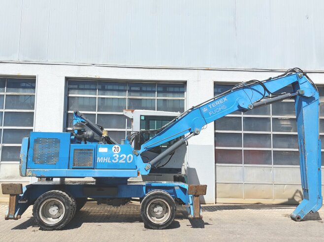 Fuchs MHL320 D