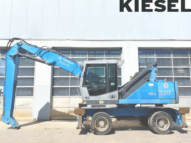 Fuchs MHL320 D