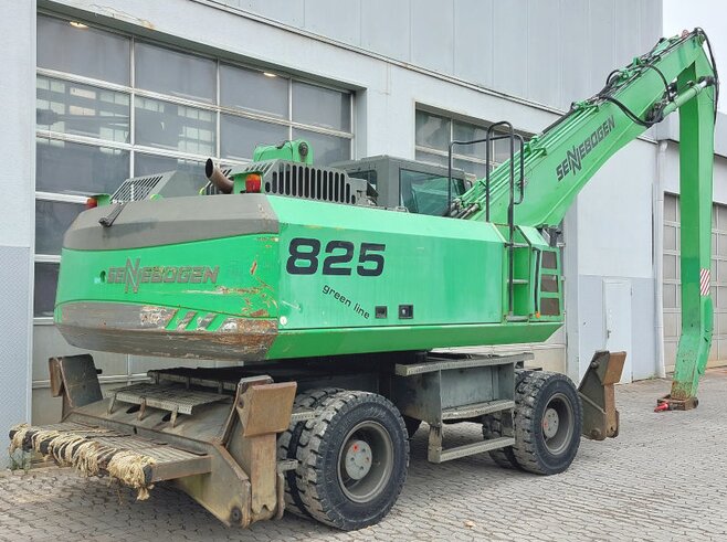 Sennebogen 825