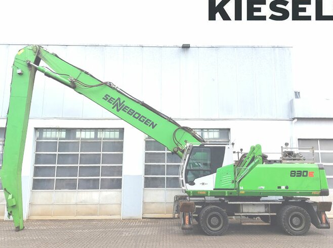 Sennebogen 830E
