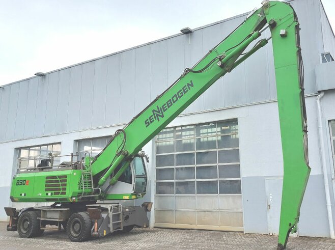 Sennebogen 830E