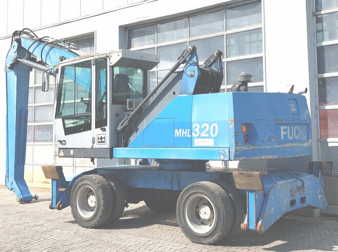 Fuchs MHL320 D