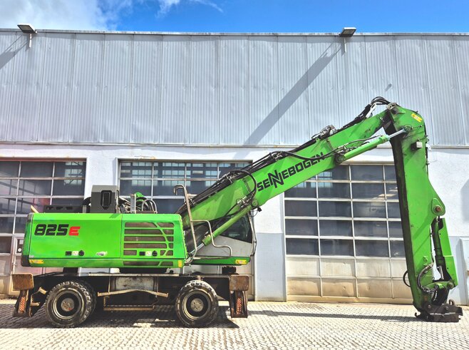 Sennebogen 825E