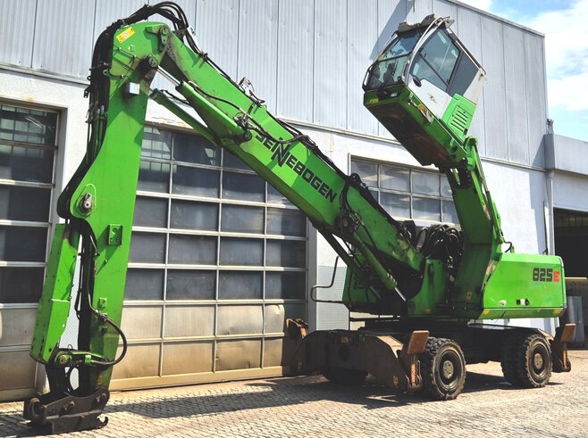 Sennebogen 825E