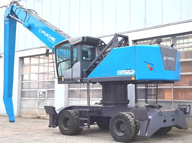 Fuchs MHL350 F Pylon