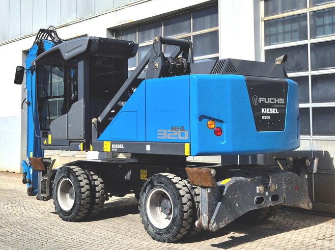 Fuchs MHL320 F