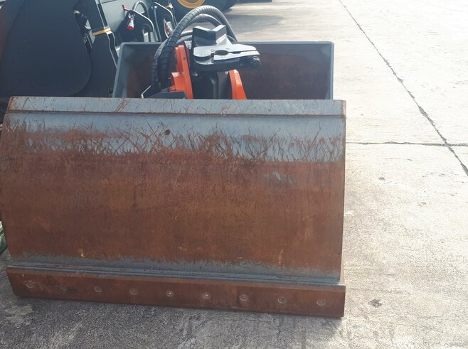 Kinshofer Zweischalen-Verladegreifer C40HPX-160-21