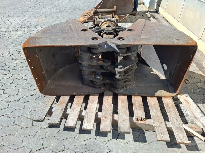 Atlas Zweischalen-Tiefbaugreifer E32