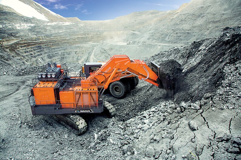 Hitachi  Der Hitachi EX3600-7 Großbagger