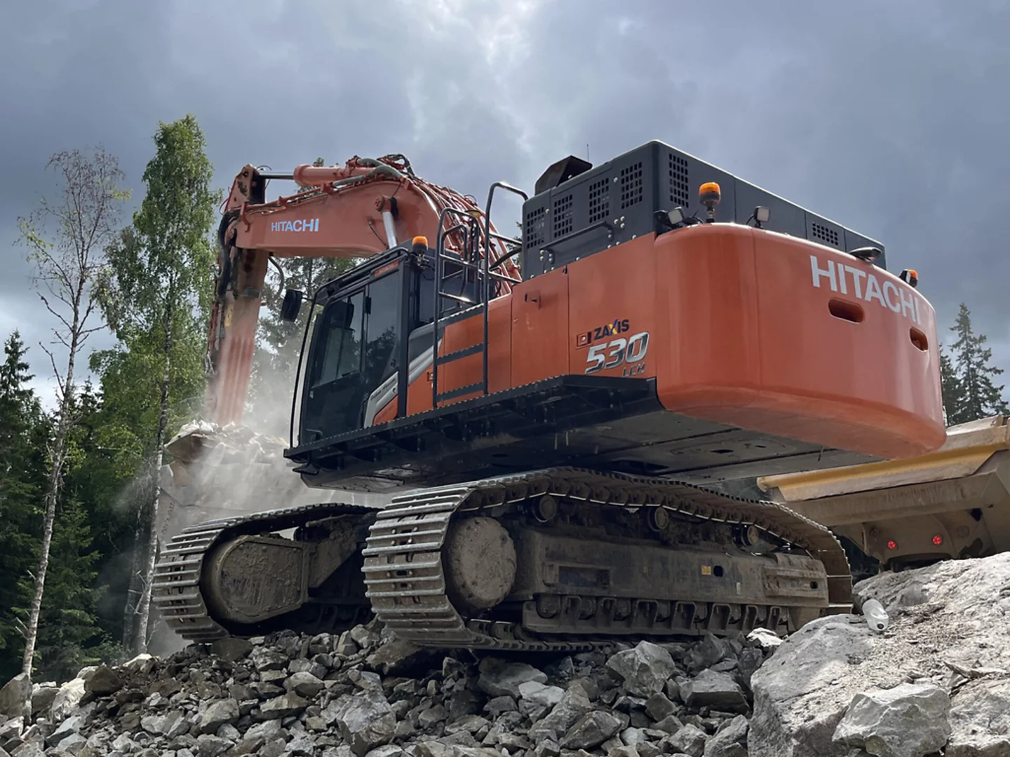 ブル Der Hitachi ZX530-7 Großbagger