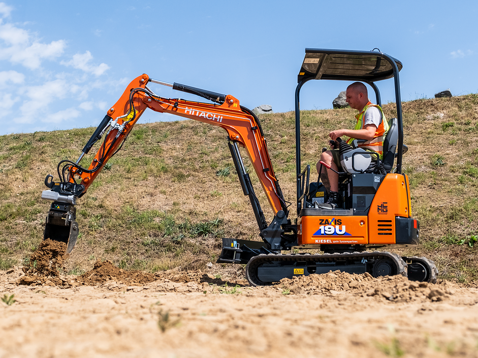Hitachi  ZX19U-6 Y MTC