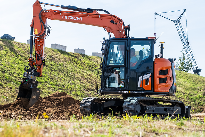 Hitachi  Der Hitachi ZX95US-7 Kompaktbagger