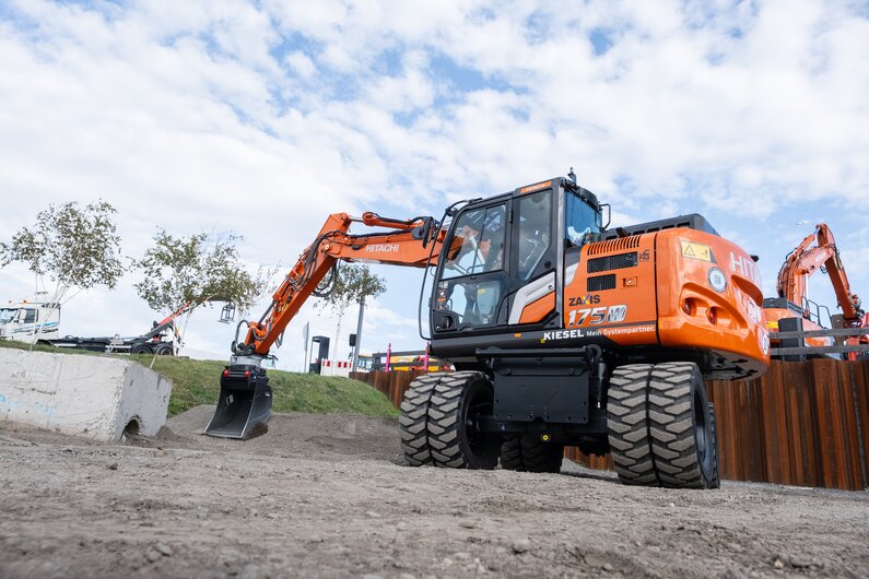 Hitachi  ZX175W-7 MTC Pro