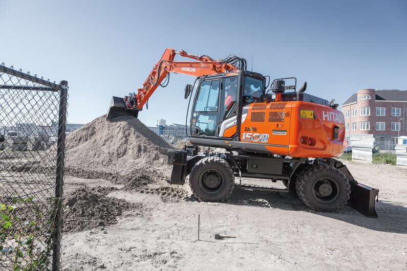 Hitachi  ZX150W-7