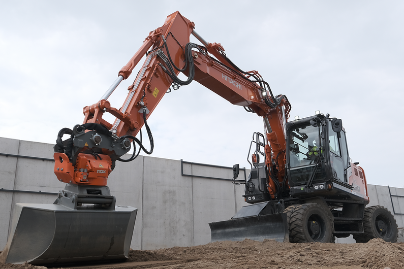 Hitachi  ZX180W-7