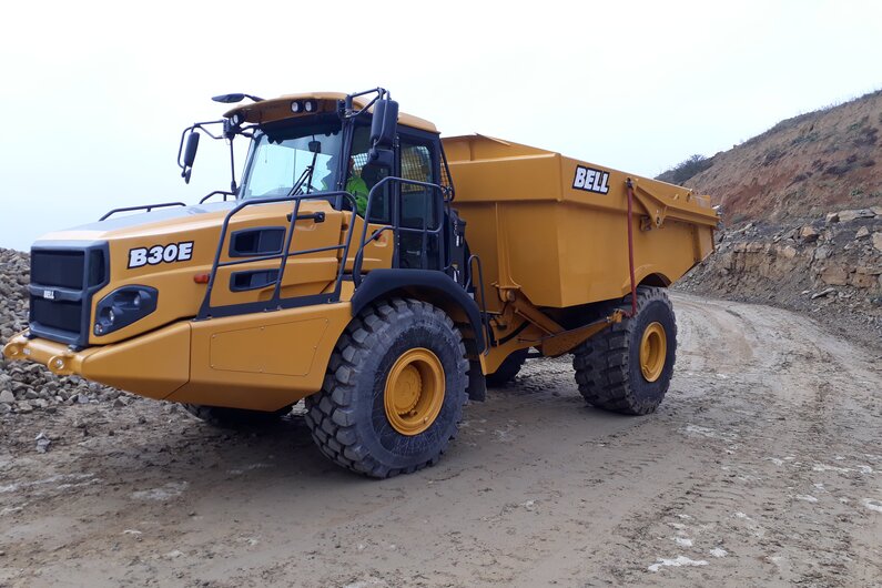 Bell Der Bell B30E 4x4 Muldenkipper