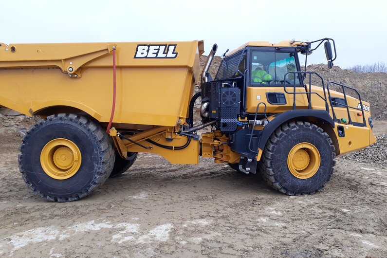 Bell Der Bell B30E 4x4 Muldenkipper