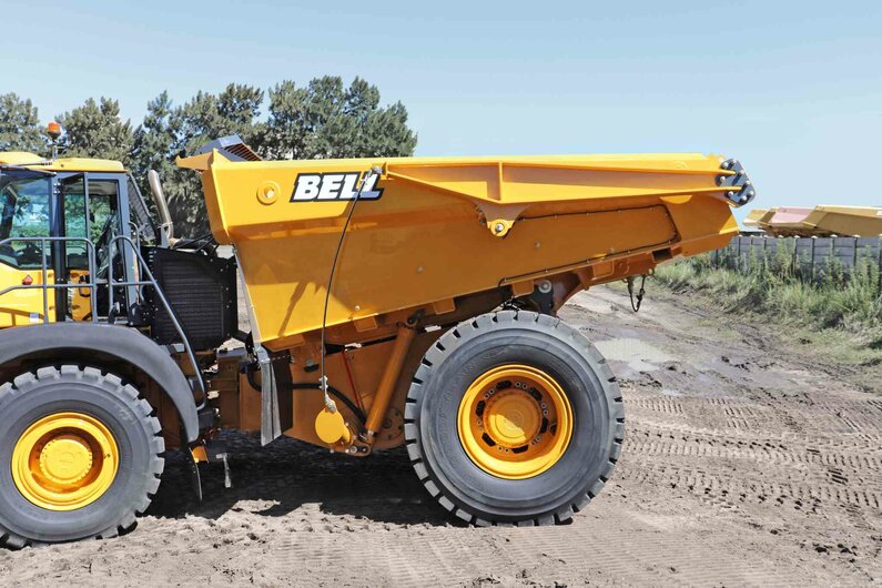 Bell Der Bell B45E 4x4 Muldenkipper