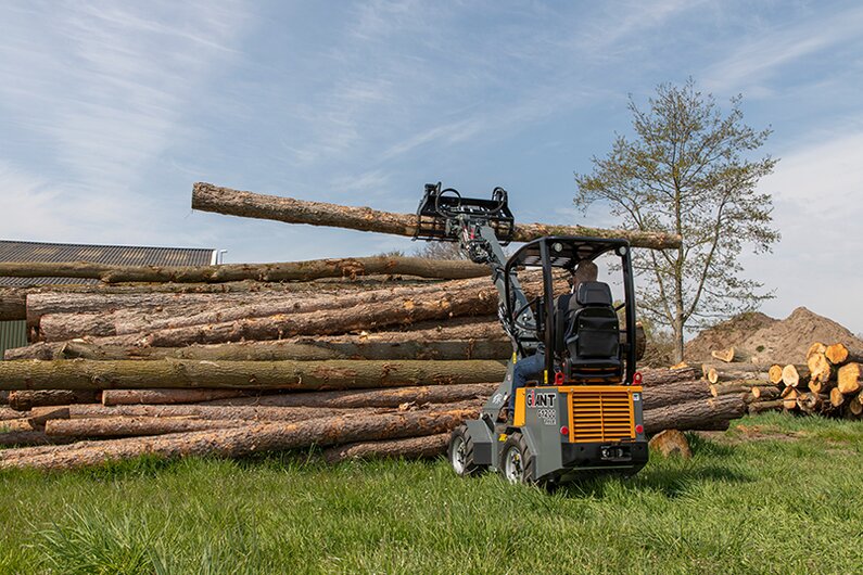 Giant Der Giant G1200 Kompaktradlader